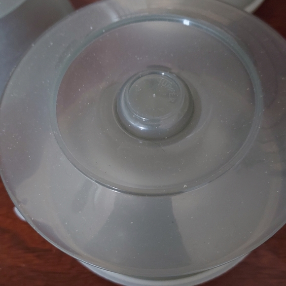 Vintage Tupperware 4 Pudding Parfait Dessert Cups With Pedestals Lids - Picture 4 of 11